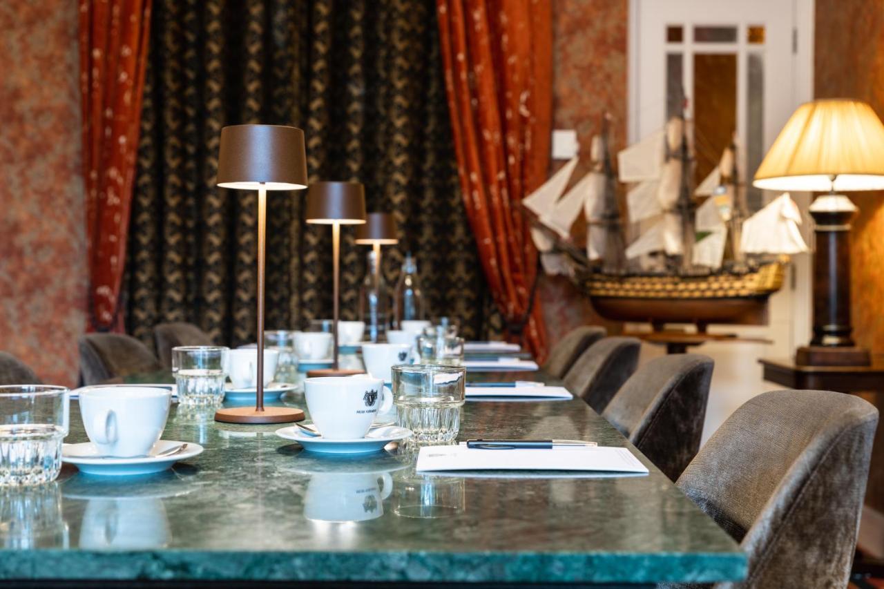 Grand Boutique Hotel-Restaurant Huis Vermeer Deventer Eksteriør billede