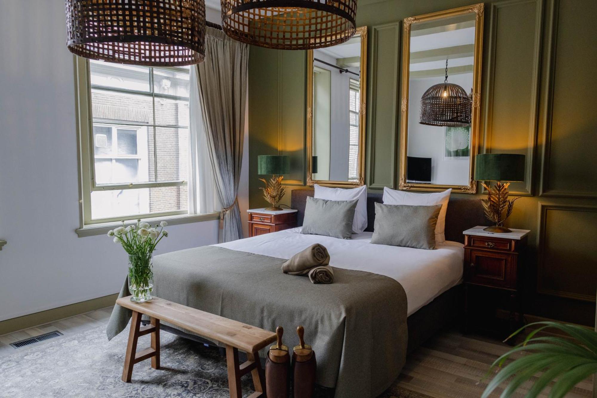 Grand Boutique Hotel-Restaurant Huis Vermeer Deventer Eksteriør billede
