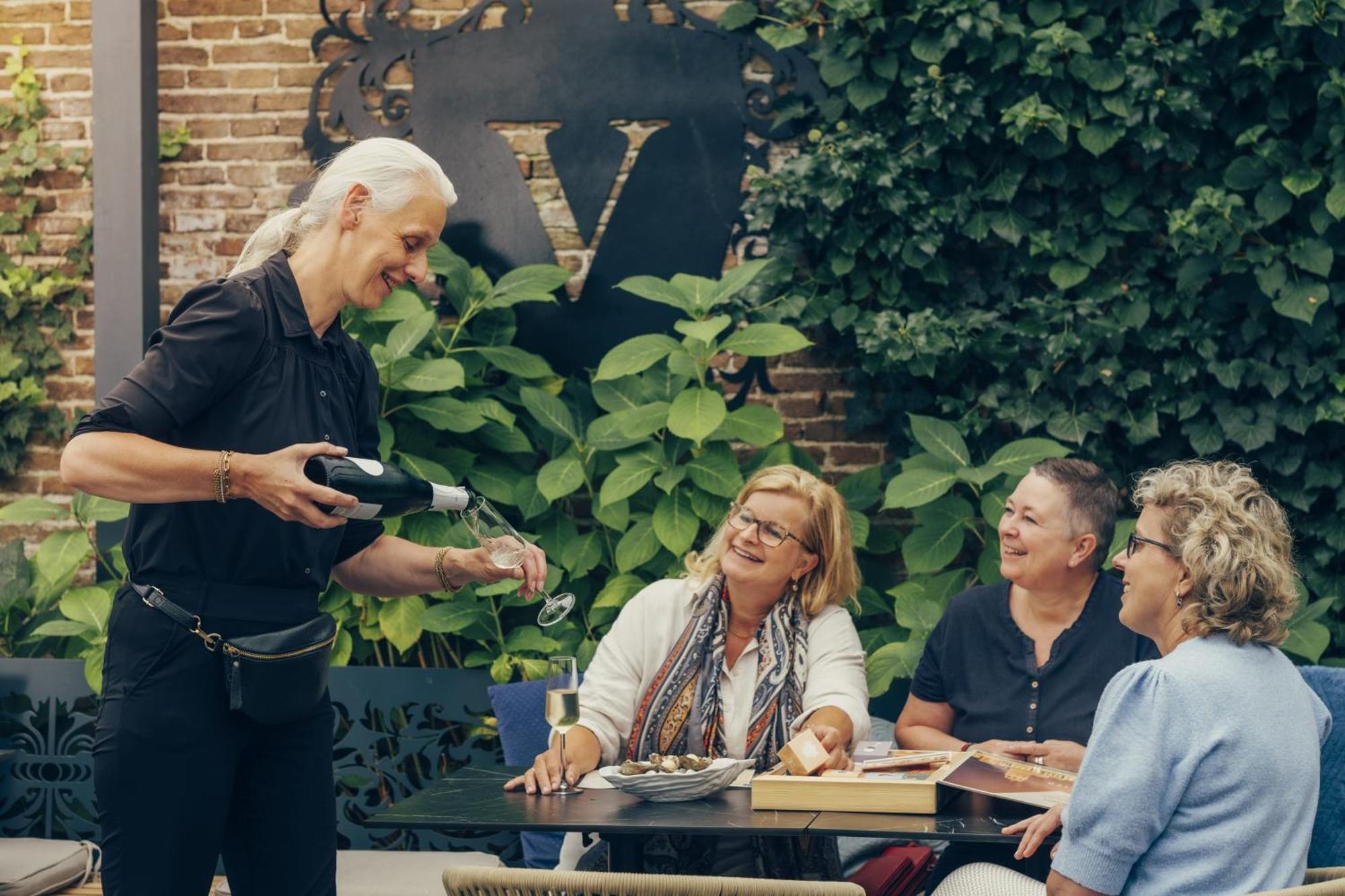 Grand Boutique Hotel-Restaurant Huis Vermeer Deventer Eksteriør billede